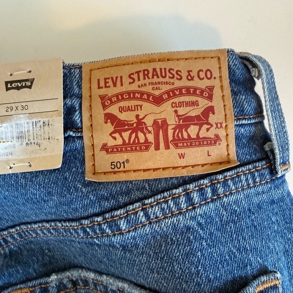 levi's original fit 501 standard medium blue wash jeans - Picture 4 of 5